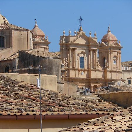 Casa Vacanze Happy Days Villa Noto Exterior foto